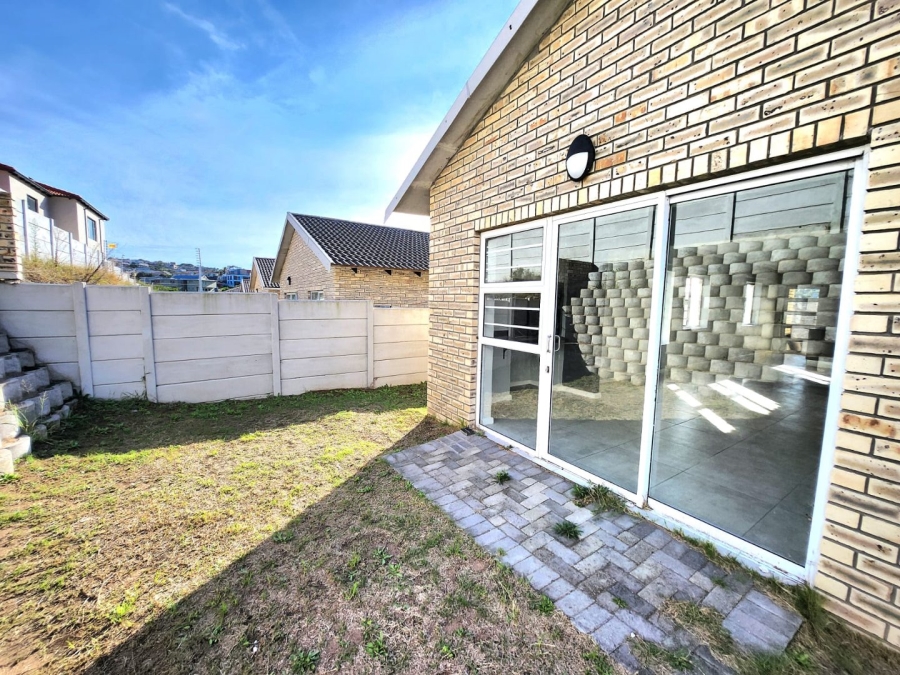 To Let 3 Bedroom Property for Rent in Lovemore Park Eastern Cape